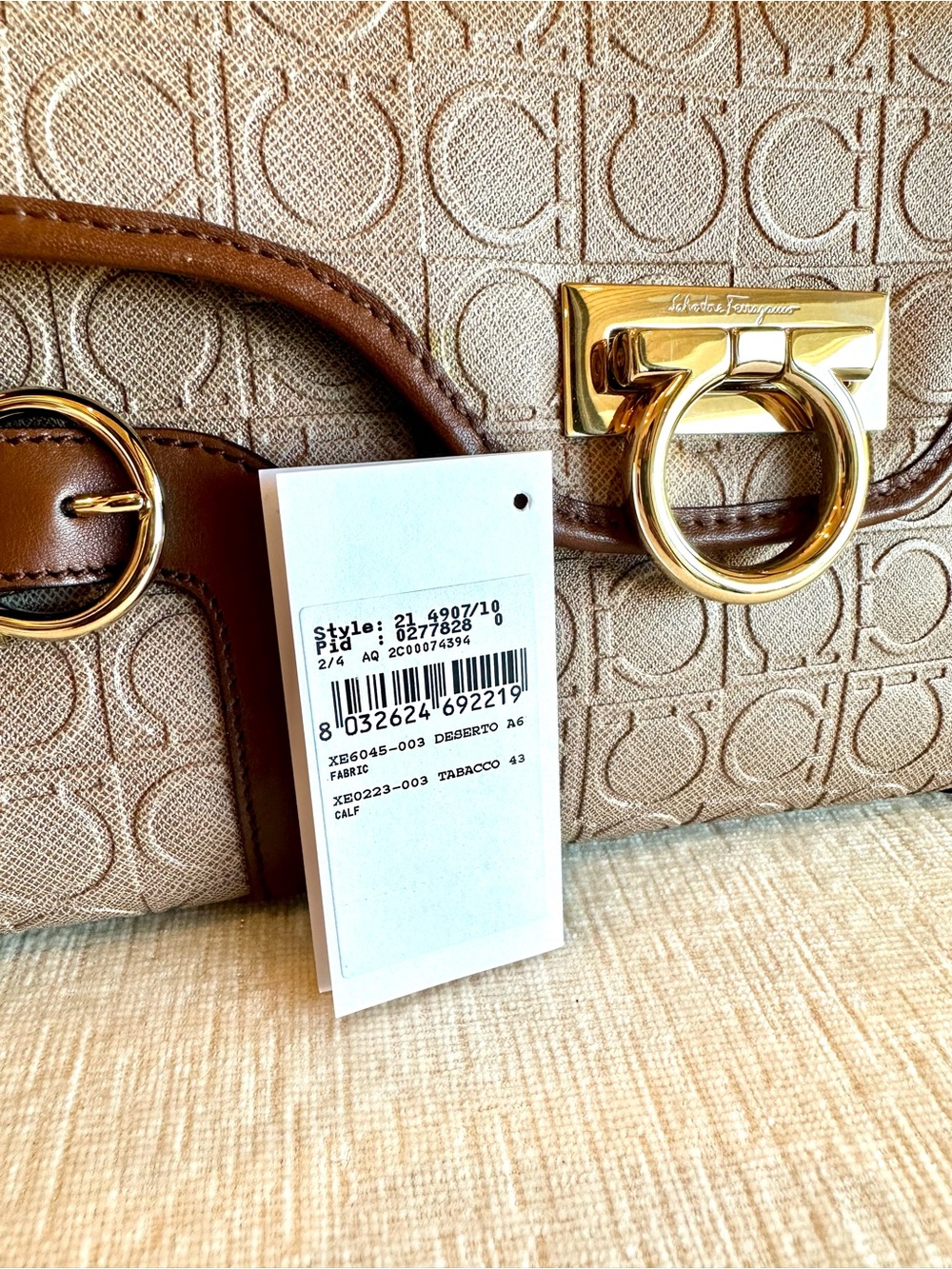 Like NEW! Salvatore Ferragamo Gancini Brown Bag - Converts to a Clutch! - Picture 16 of 16